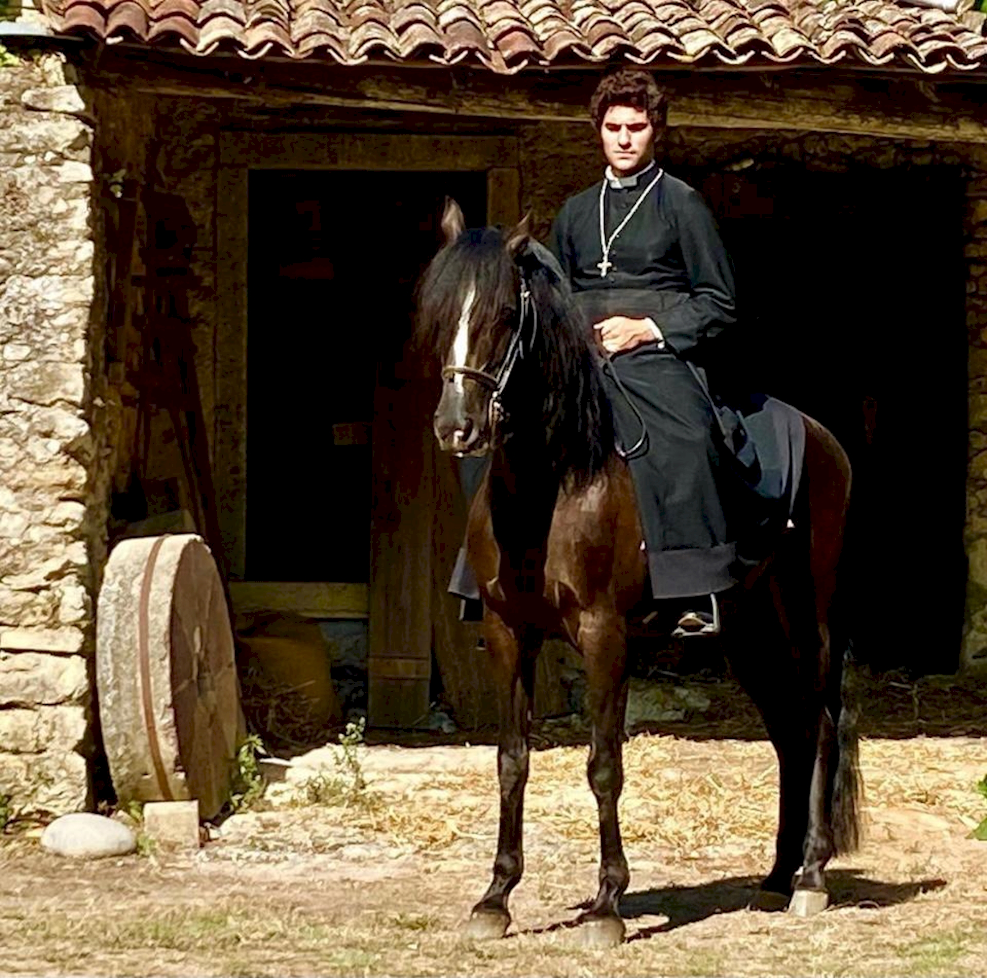 📢🐴 Dom Cavalo |  RTP "O Crime do Padre Amaro"🎬